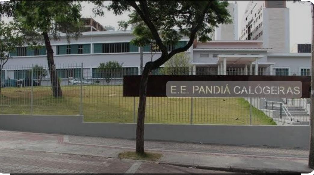 A diretora da Escola Estadual Pandiá Calógeras, em BH, Zilda dos Santos Otoni, foi exonerada