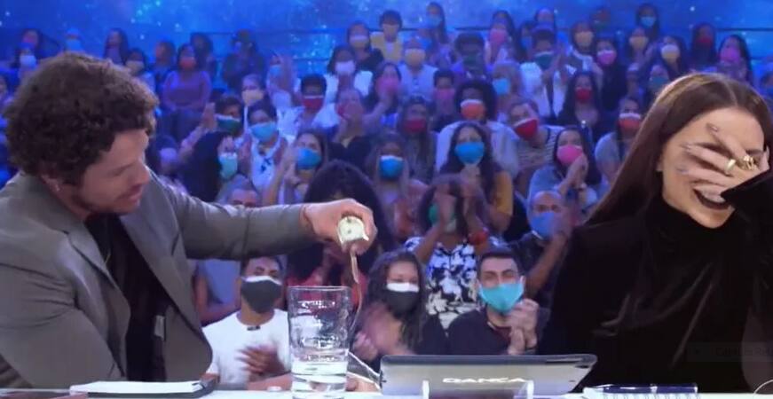 Rafa Kalimann passa perrengue no Domingão e é ‘dedurada’ ao vivo por José Loreto