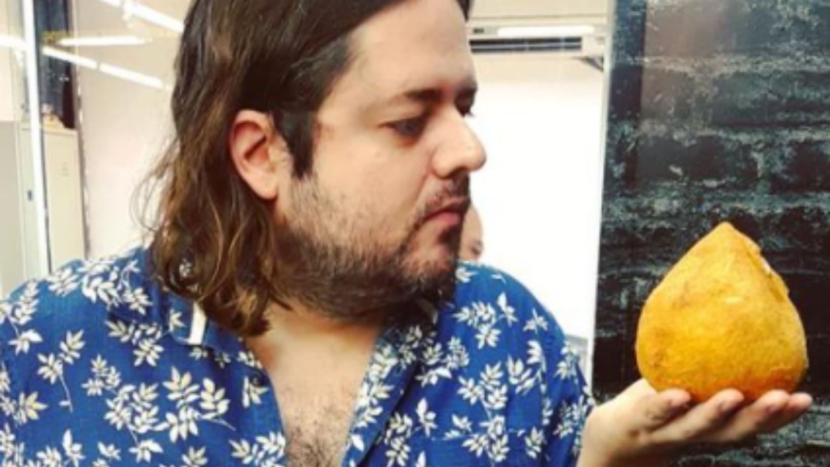 O jornalista gastronômico Nenel Neto reúne, em uma lista, os melhores lugares para comer coxinha em BH e região
