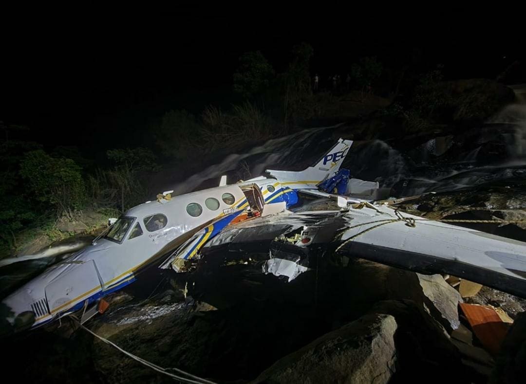 Vítimas sofreram múltiplos traumas durante queda do avião, segundo legista