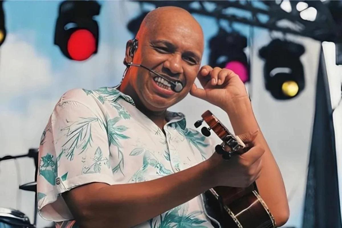 O cantor Anderson Molejo