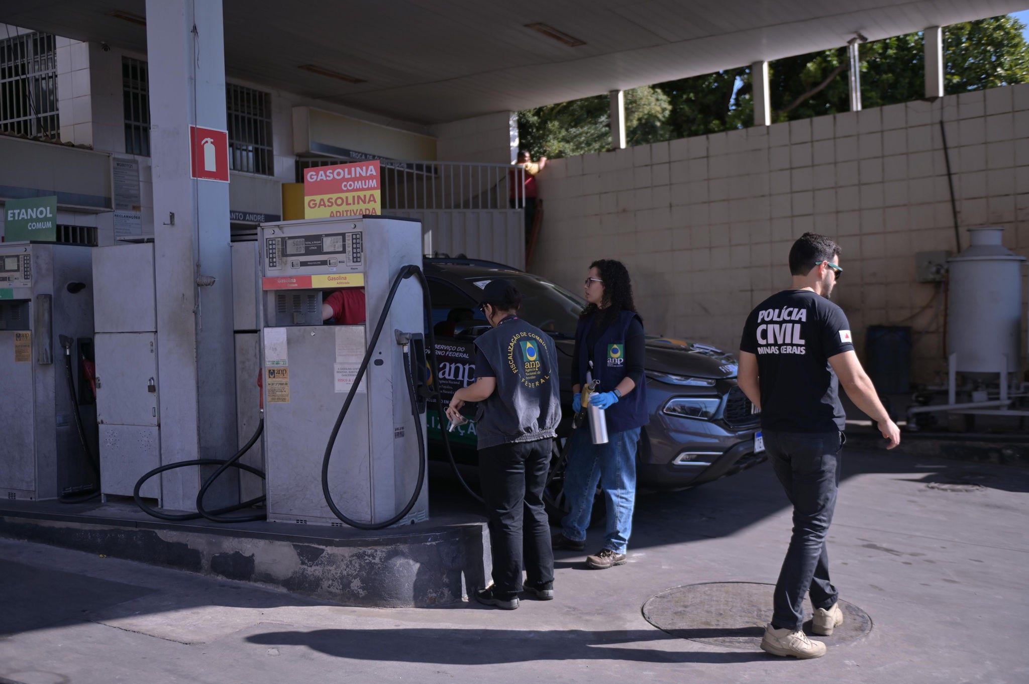 Posto no bairro Nova Esperança, na região Noroeste, foi alvo de fiscalização na tarde desta terça-feira