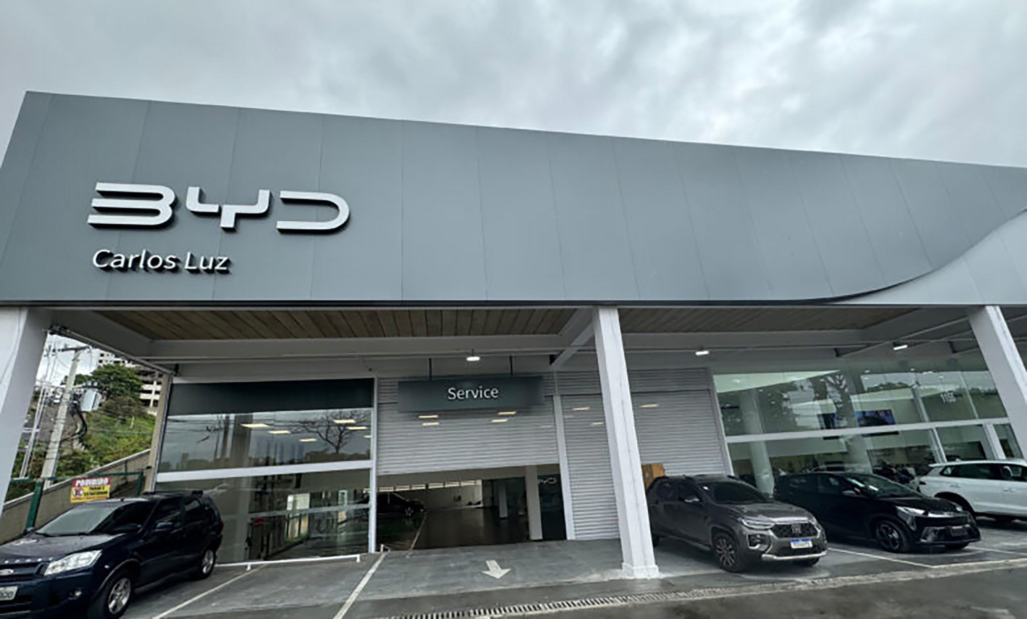 Carbel BYD acaba de abrir as portas na avenida Carlos Luz, na região da Pampulha