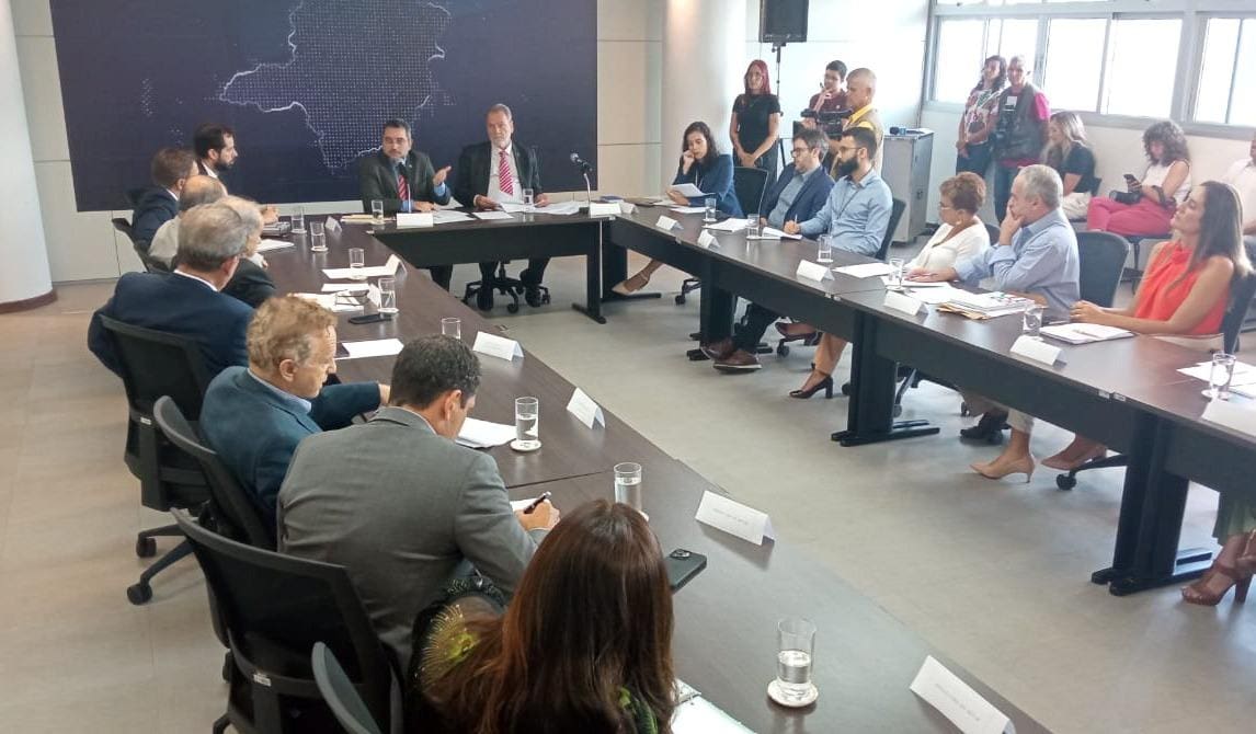 Reunião dos prefeitos da RMBH com o ouvidor do TCE, Cláudio Terrão