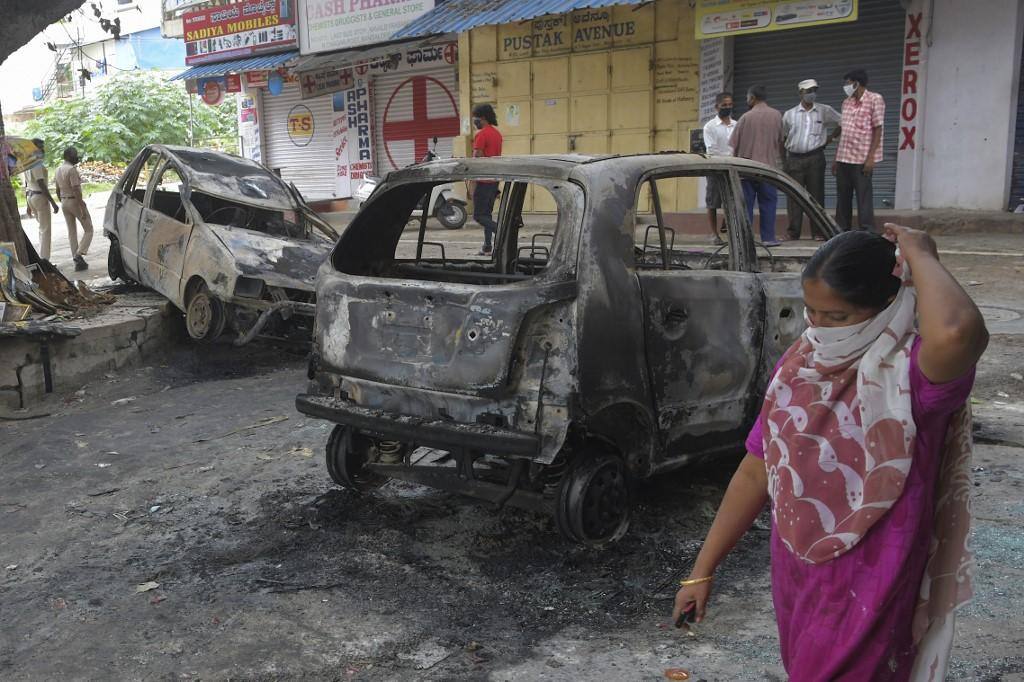 Duas pessoas morreram em Bangalore, na Índia, após revolta causada por postagem religiosa no Facebook