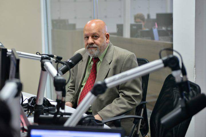 RADIO SUPER - DO DIA - BELO HORIZONTE - MG

CAFE COM POLITICA . A RADIO SUPER RECEBE O VEREADOR HENRIQUE BRAGA .

NA FOTO : VEREADOR HENRIQUE BRAGA 

 FOTO: FRED MAGNO / O TEMPO 24/04/2018