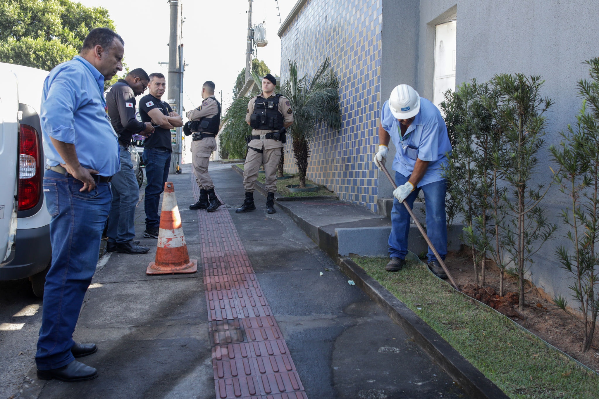 Conforme estimativa da empresa, há cerca de 120 mil ligações clandestinas na Grande BH