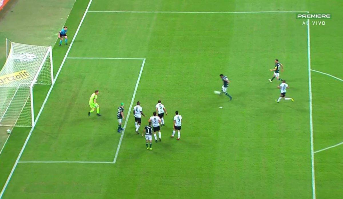 Borja e Damião; centroavantes vivem noite do terror com gols perdidos
