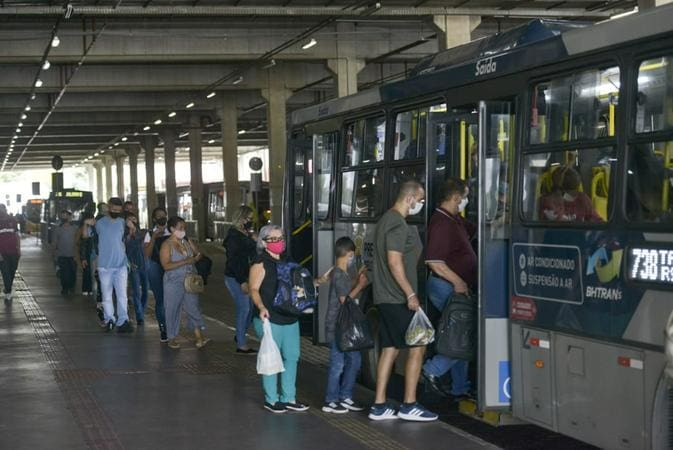 Após alegarem crise, empresas de ônibus poderão ter acesso a fundo milionário em BH