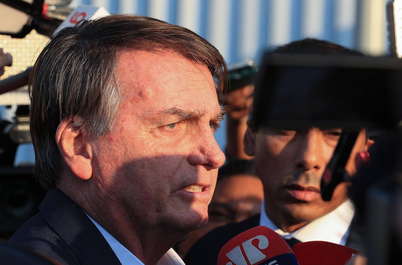 Ao se tornar réu pelo TJDFT, o ex-presidente Jair Bolsonaro afirma  estar sendo vítima de perseguição