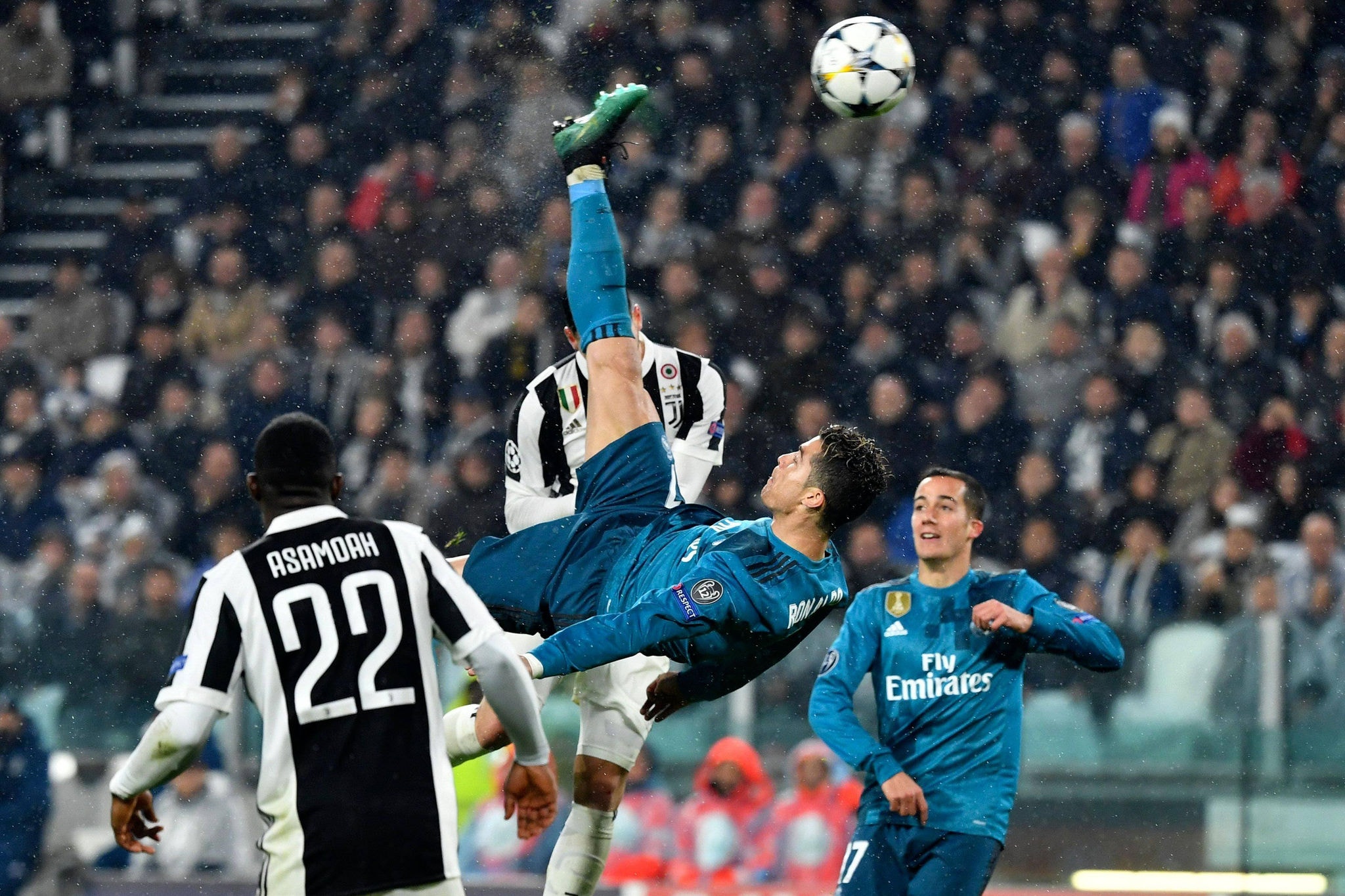 Golaço de bicicleta do craque Cristiano Ronaldo, foi eleito o mais bonito da temporada passada no futebol europeu