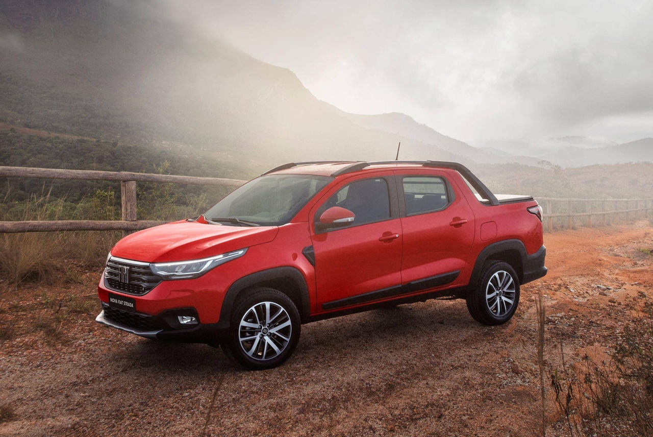 Nova Fiat Strada Volcano