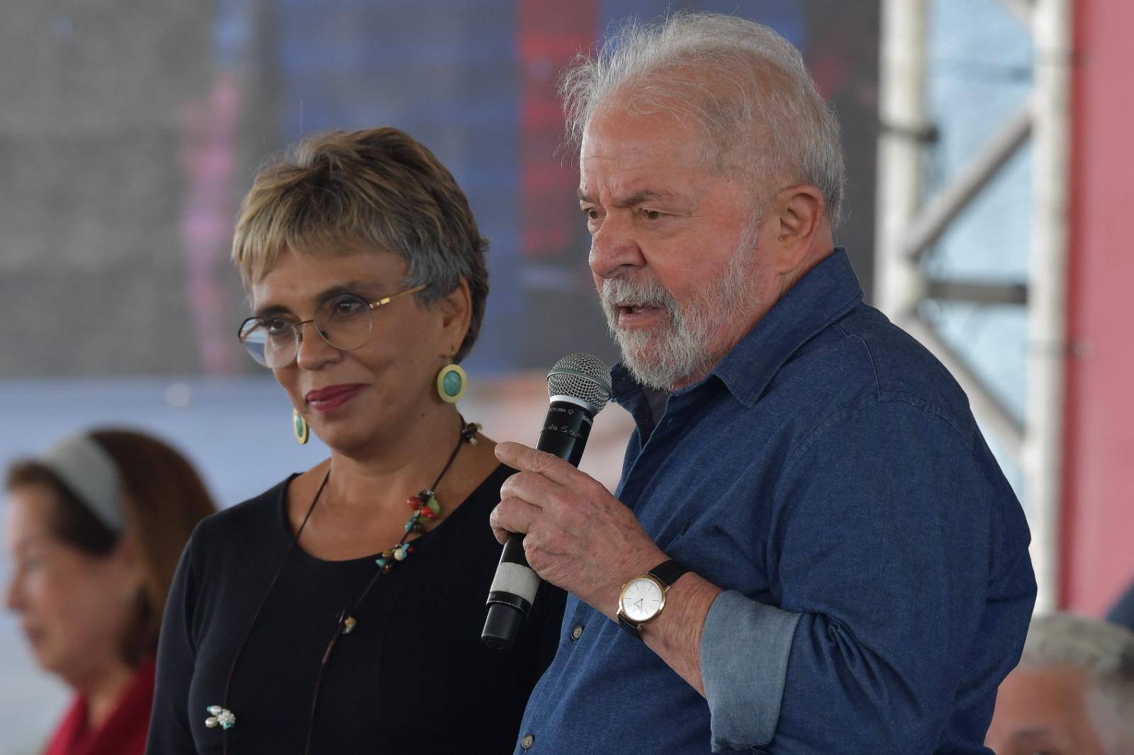 Prefeita Marília Campos e presidente Lula em evento em Contagem em 2022, ano da reeleição do presidente