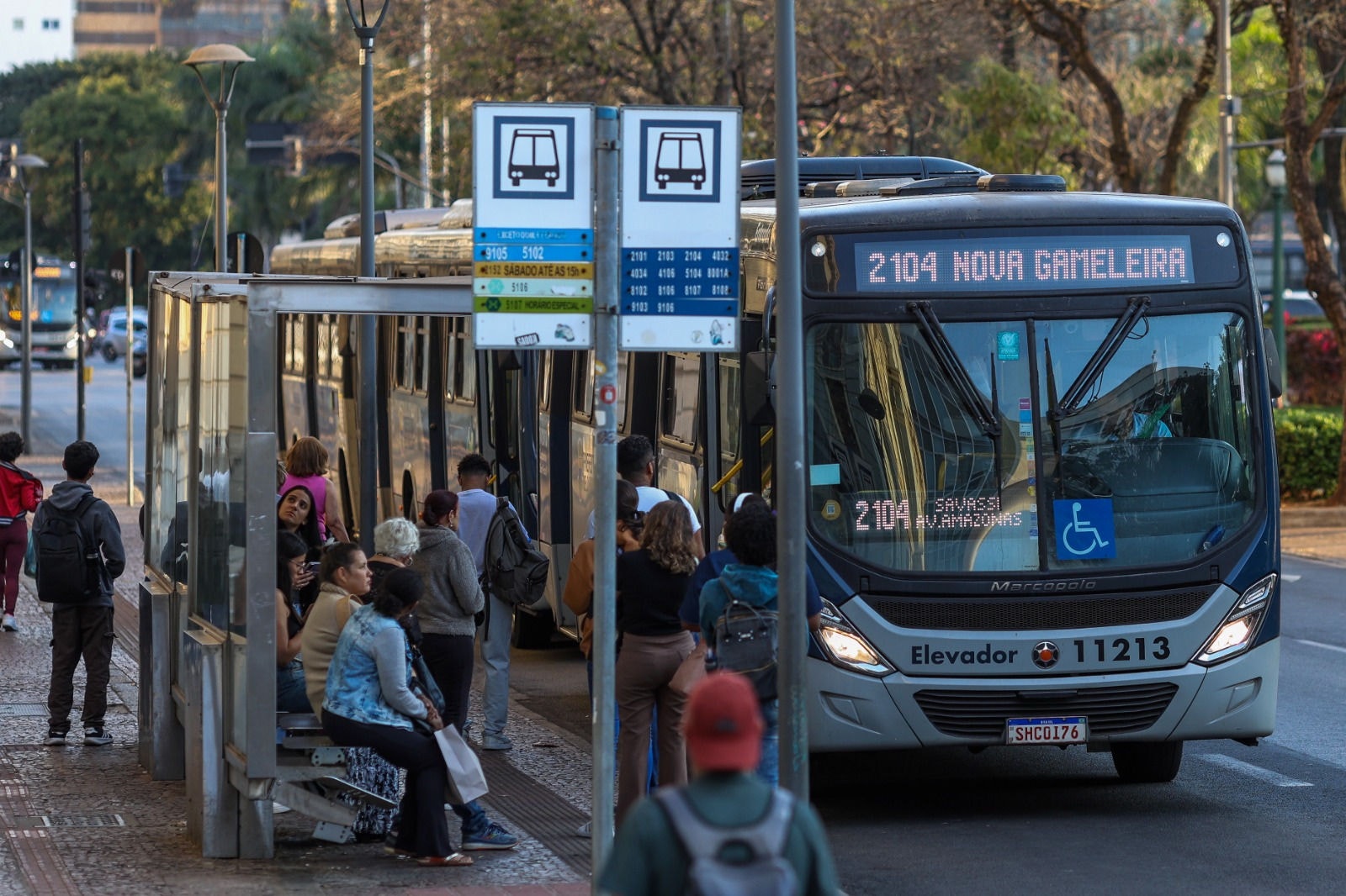 Com a passagem mais cara do Sudeste, PL quer ônibus gratuito em BH