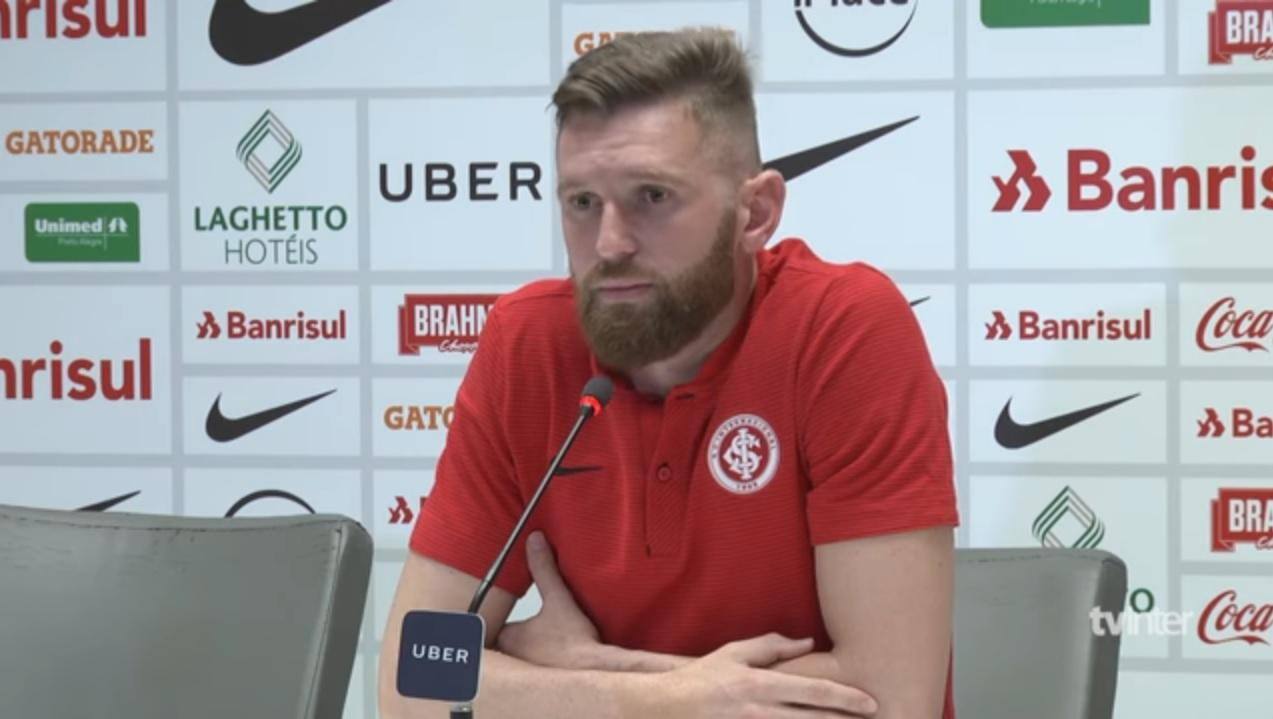 Fabiano rechaça menosprezo do Inter ao Galo: 'Respeito muito grande'