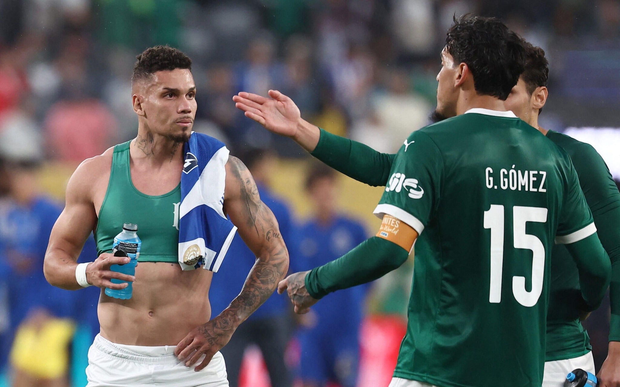 Jogadores do Palmeiras após empate sem gols com o Porto (Photo by FRANCK FIFE / AFP)