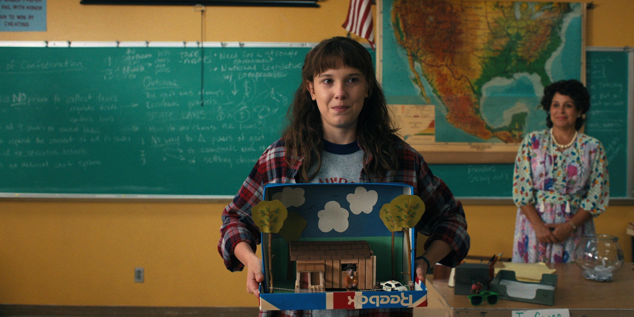 A Onze de Millie Bobby Brown inicia a quarta temporada de "Stranger Things" tentando viver uma vida normal, mas logo terá muitas surpresas