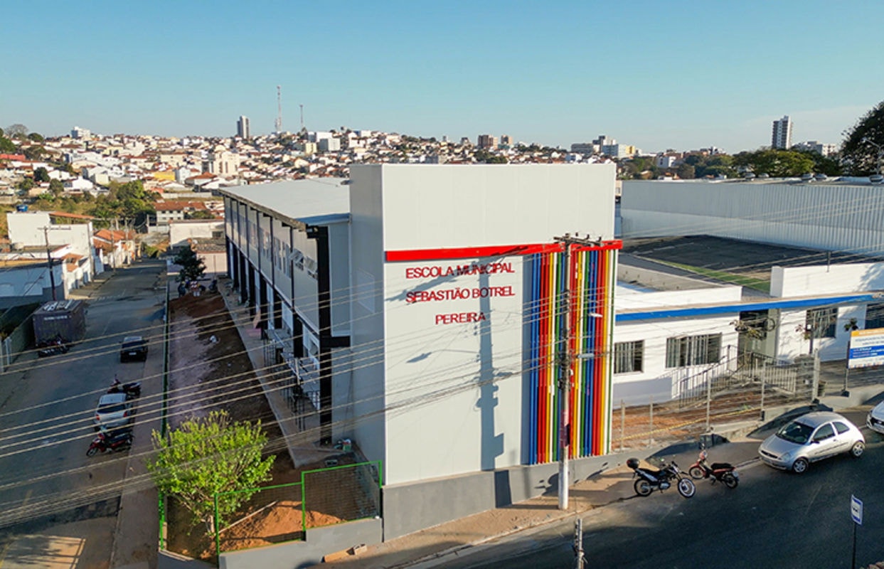 Escola Sebastião Botrel Pereira