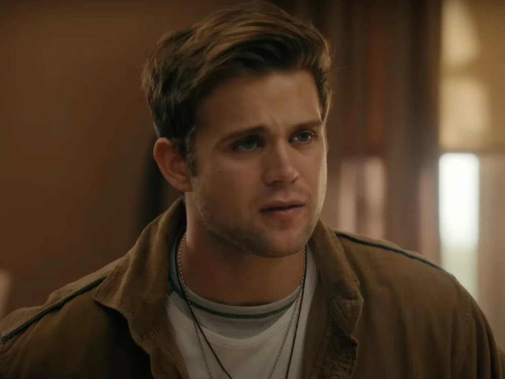 Leo Woodall em Alvo Primário