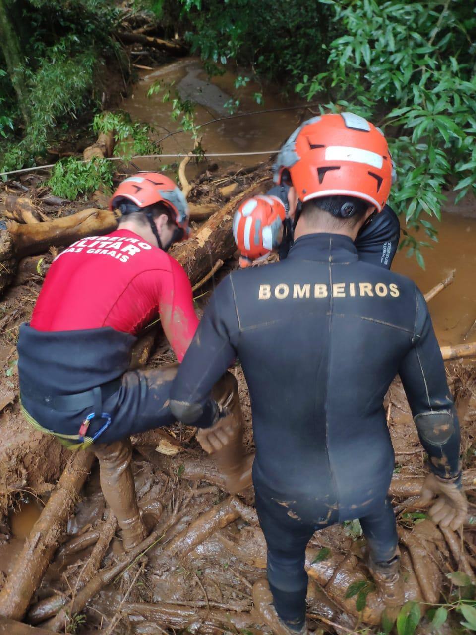 Corpo de mulher é encontrado em Brumadinho próximo aos restos mortais de criança