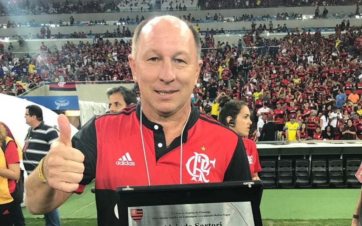 Alcindo virou fazendeiro no Paraná após brilhar com a camisa do Flamengo e ao lado de Zico no Japão. (Foto: Divulgação)