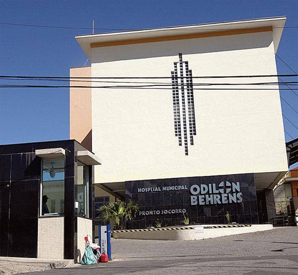 Fachada do Hospital Odilon Behrens, onde policial foi internado