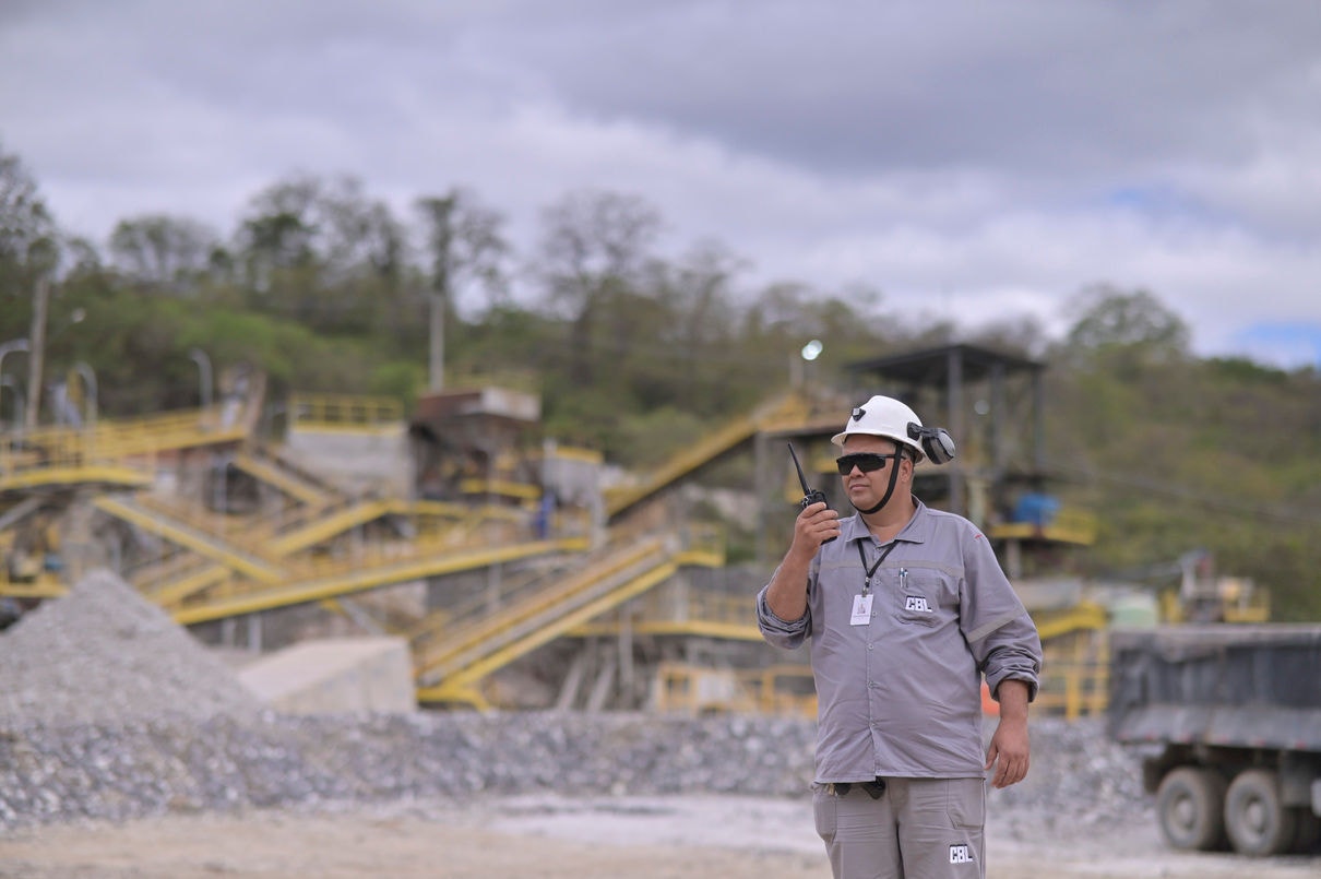 ECONOMA - DO DIA - ARACUAI - MG

VALE DO LITIO - O OURO CINZA DE MINAS
O LITIO DO JEQUITINHONHA ABASTECE DUAS MAIORES ECONOMIAS GLOBAIS E VOLTA AO BRASIL EM PRODUTOS ACABADOS . 

FOTOS : MINERADORA DE LITIO CBL MOTORISTA ALYSSON OLIVEIRA

FOTOS : FRED MAGNO \ O TEMPO 12.05.2025