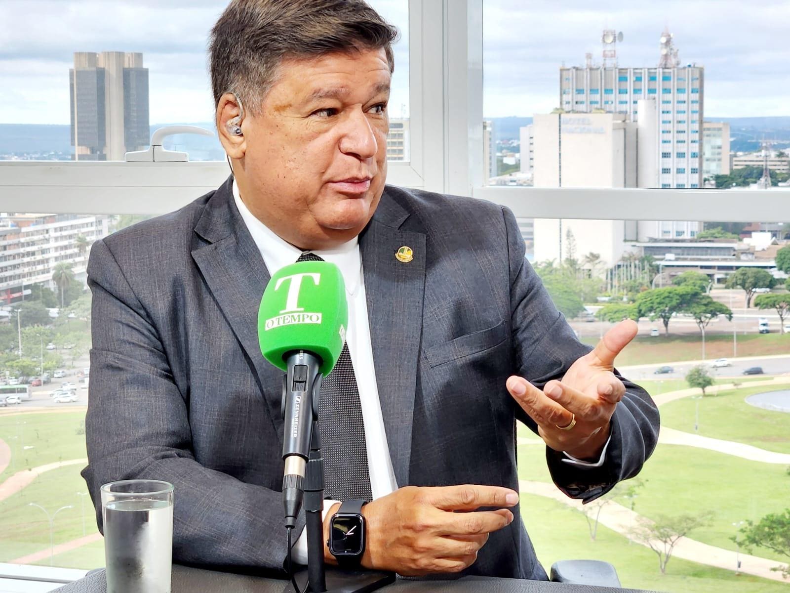 Carlos Viana (Podemos) participou do Café com Política nesta quinta-feira (22)