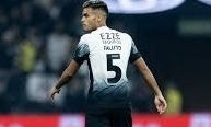 Volante argentino Fausto Vera em ação pelo Corinthians