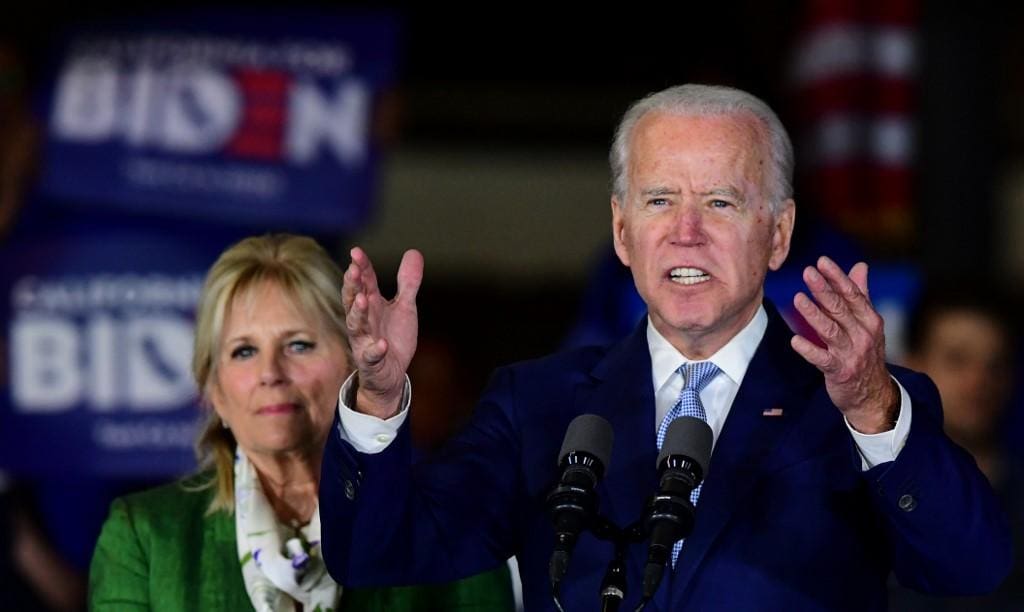 Joe Biden sai na frente nas projeções da Super Terça
