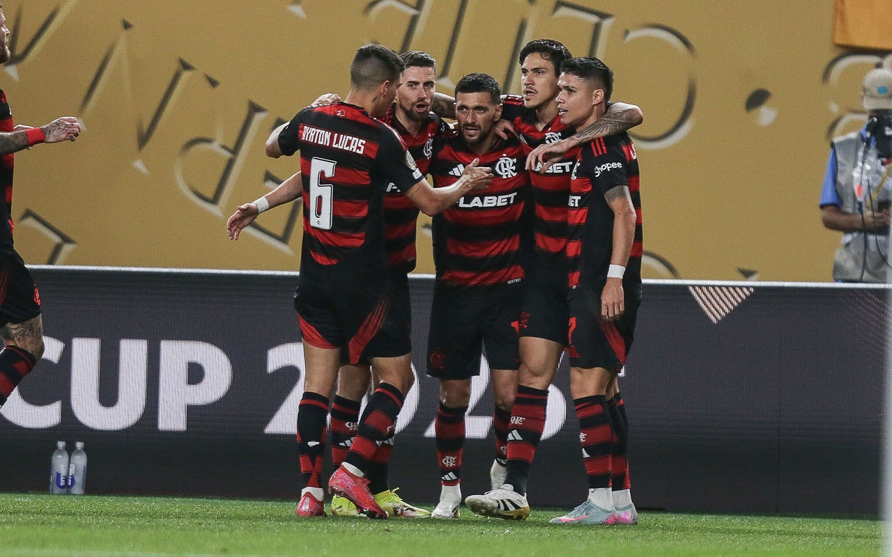 Flamengo comemora seu primeiro gol no Mundial