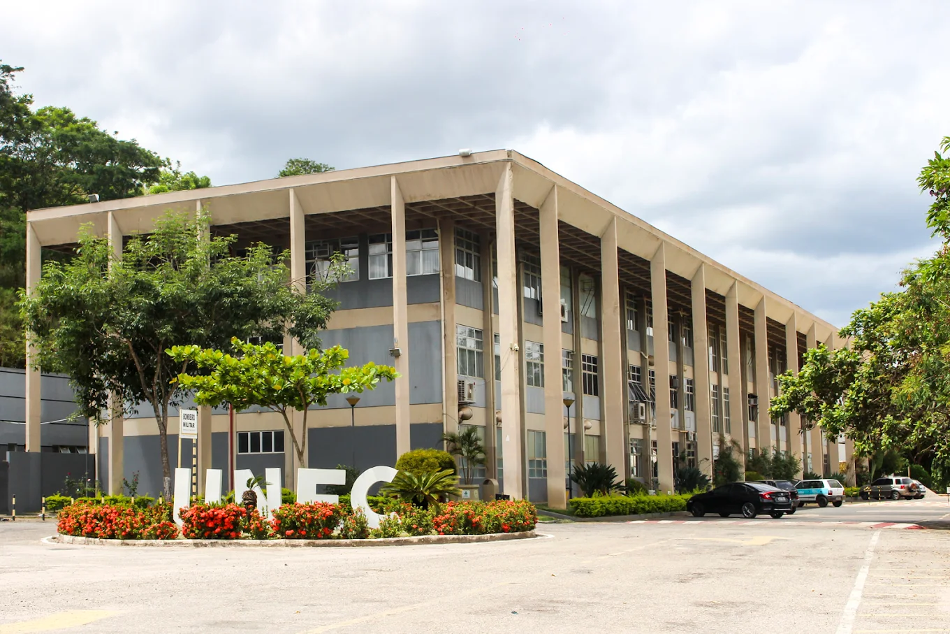Faculdade de Caratinga é condenada a devolver R$ 51 mil a ex-aluno após injustiça