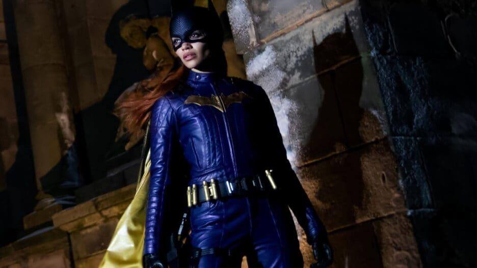 A atriz Leslie Grace no papel de Barbara Gordon, a Batgirl