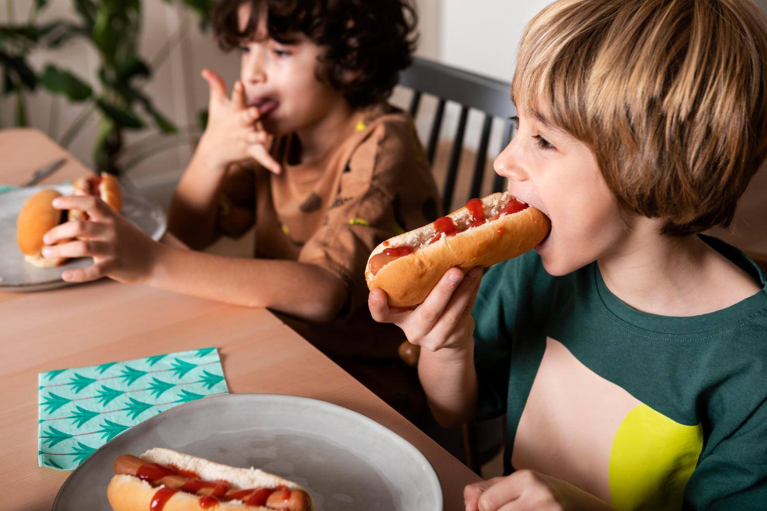 Uma alimentação não saudável provoca o aumento da obesidade infantil