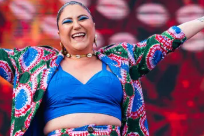 A cantora Maria Rita soma 20 anos de carreira e ainda sente frio na barriga quando sobe no palco