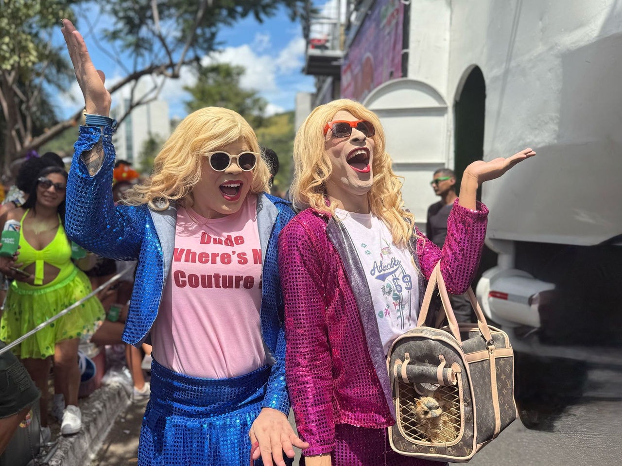 Tiffany e Brittany Wilson alegram o Carnaval de BH 