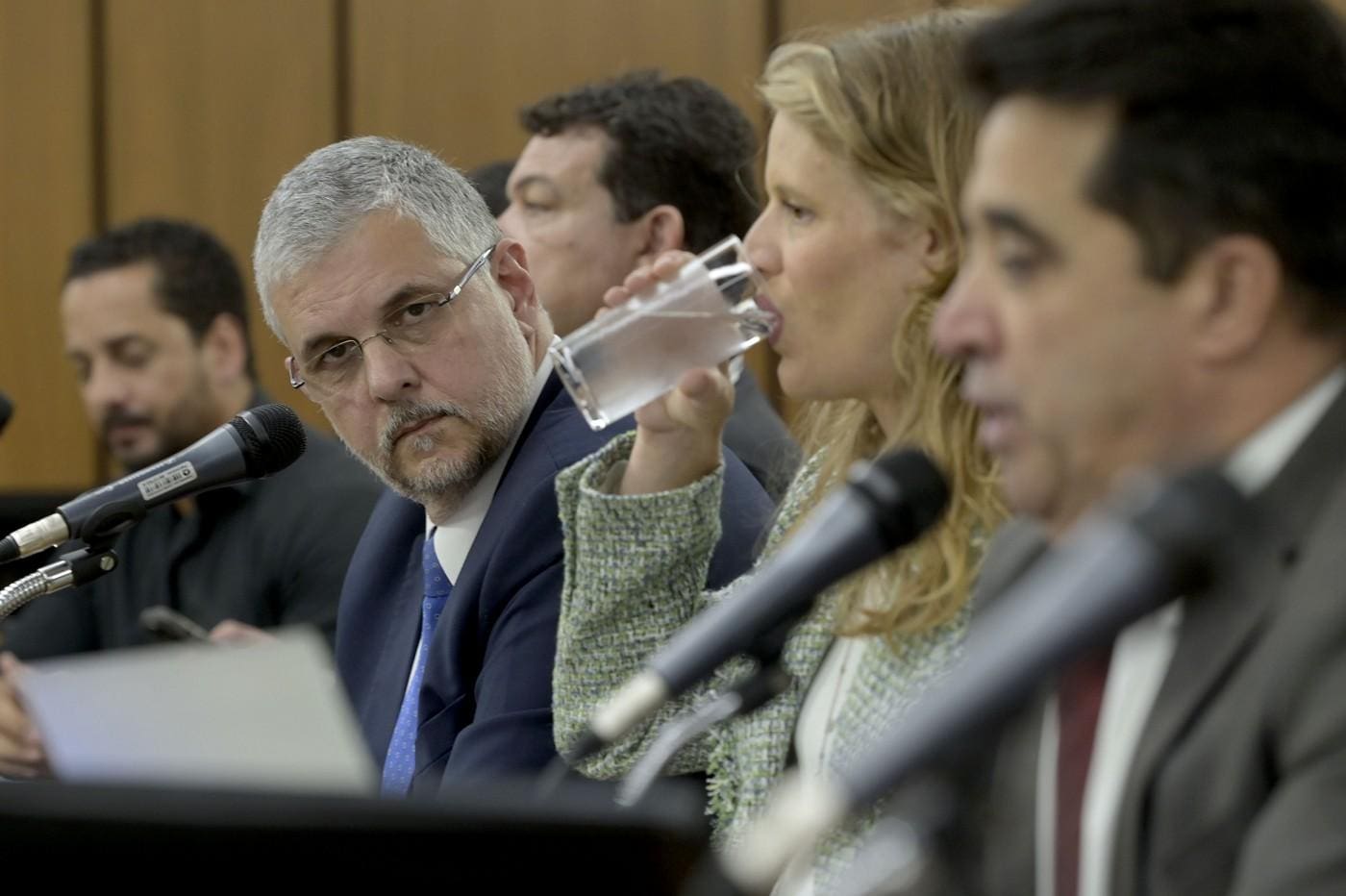 Gustavo Barbosa, secretário de Fazenda, Luísa Barreto, secretária de Planejamento e Gestão, e Sargento Rodrigues, deputado estadual (PL)