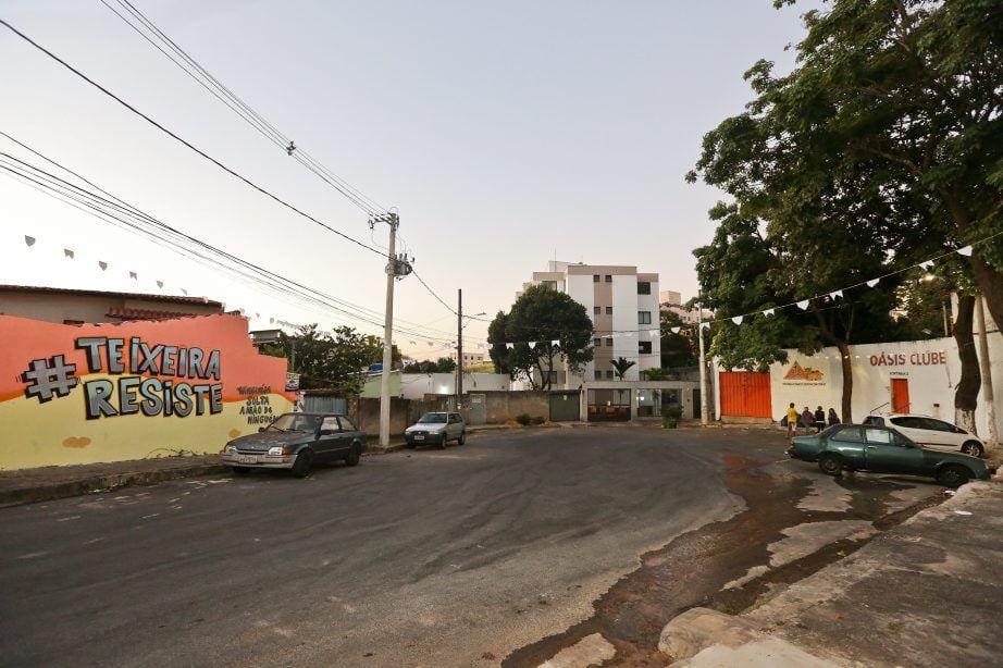 Cidades - Do dia - Belo Horizonte MG
Adiamento de desapropriacao de terreno na rua Teixeira Soares no bairro Santa Tereza zona leste da capital . Vivem la aproximadamente 40 pessoas

FOTO: MARIELA GUIMARAES / O TEMPO 8.7.2019