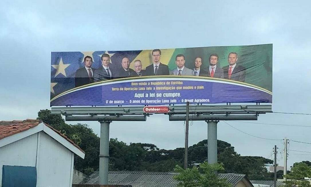 Outdoor da Lava Jato foi colocado em Curitiba por decisão de Diogo Castor