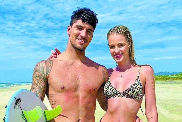 O casal Gabriel Medina e Yasmin Brunet: ela reconheceu que pagou língua, pois criticava casais que tinham apelidos carinhosos