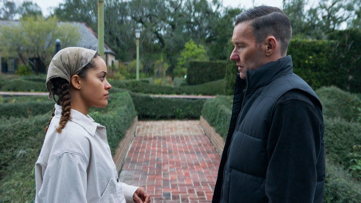 O diretor de "Jardim dos Desejos" tem no currículo filmes como "Gigolô Americano" e "A Marca da Pantera"
