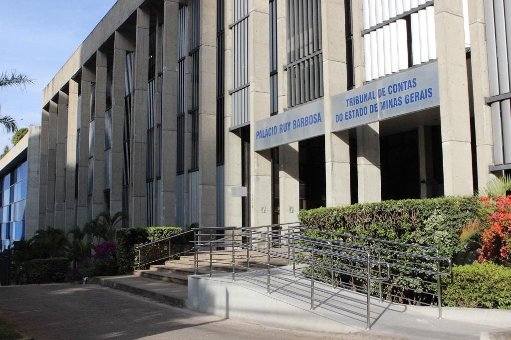 De acordo com dados do TCE-MG, as cidades mineiras desembolsaram cerca de R$ 424 milhões até 7 de novembro de 2024