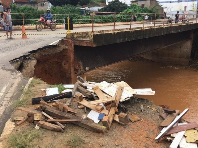 Enchente provocou estragos em vários pontos de Ubá, na Zona da Mata
