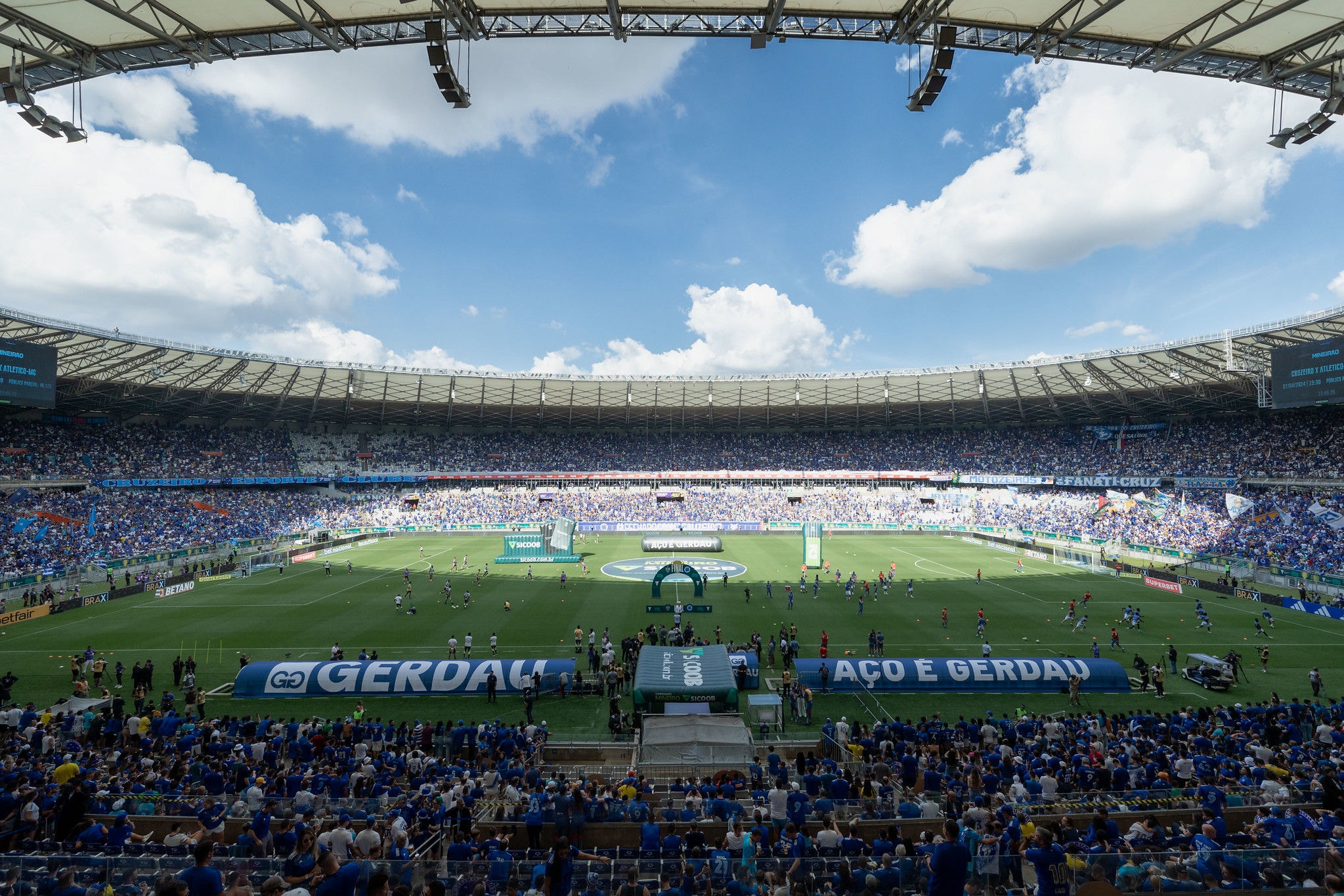Cruzeiro possui os recordes de público do Mineirão 'antigo' e 'novo'