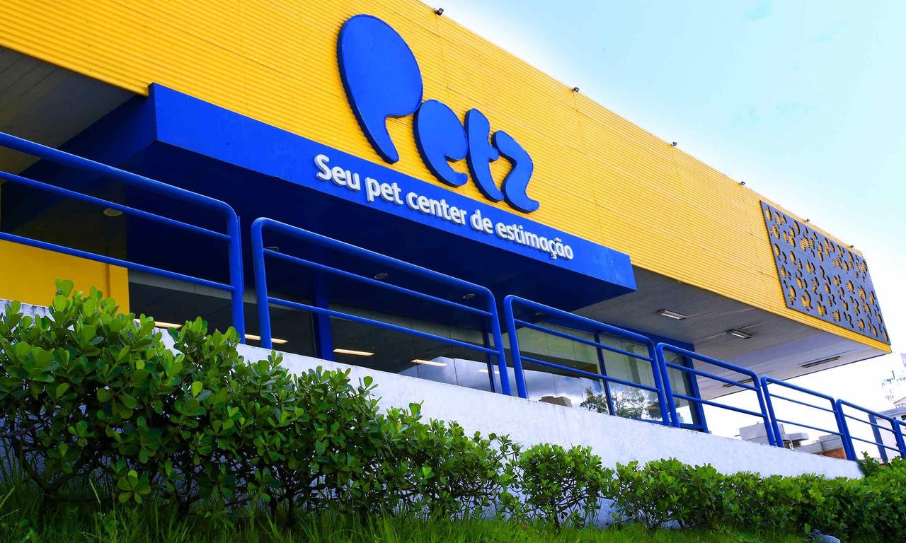 A Petz possui cerca de 250 lojas espalhadas pelo Brasil