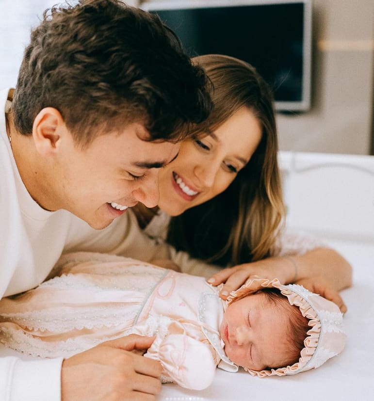 Nasce a filha do deputado Nikolas Ferreira