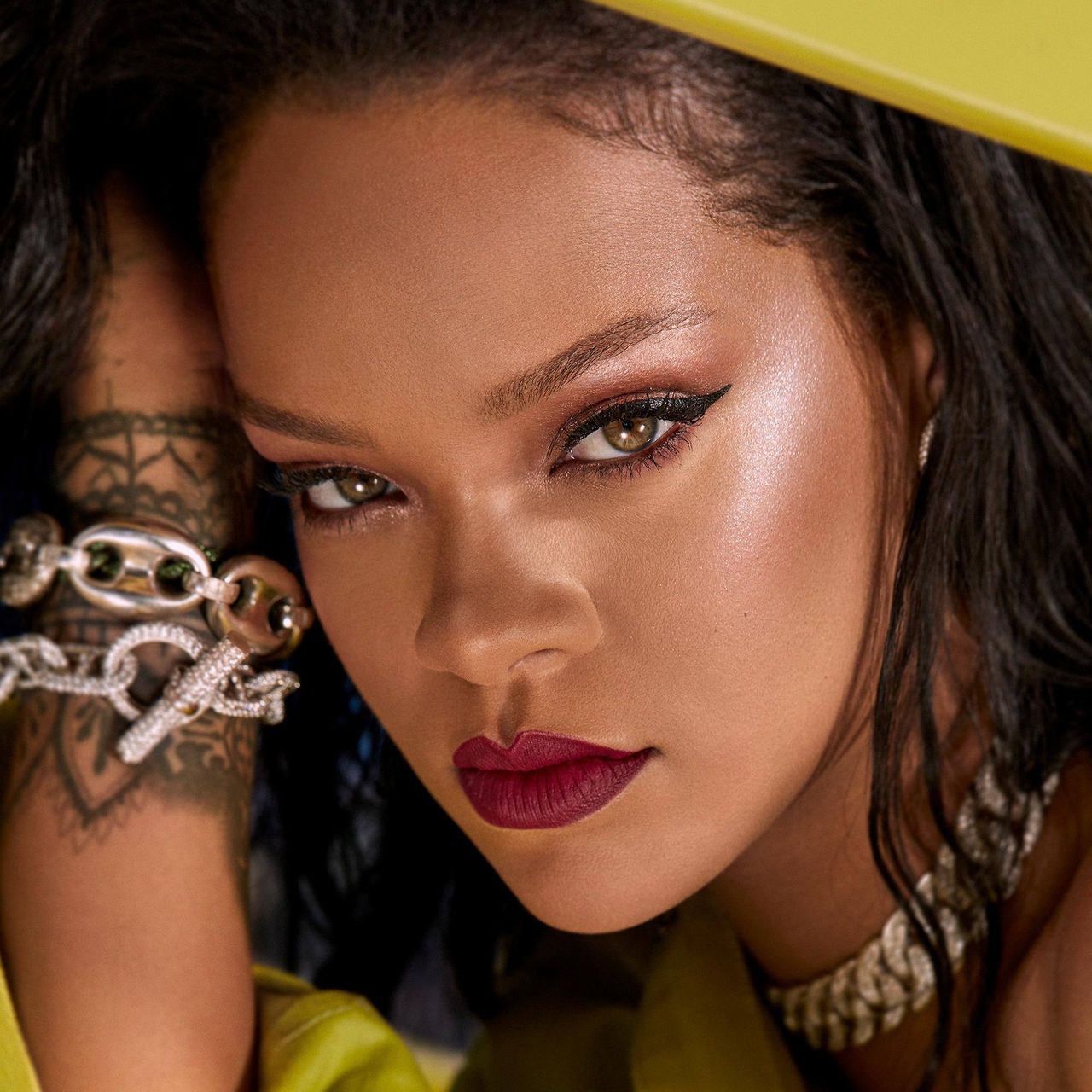 FentyBeauty_Rihanna Brazil (1)jpg
