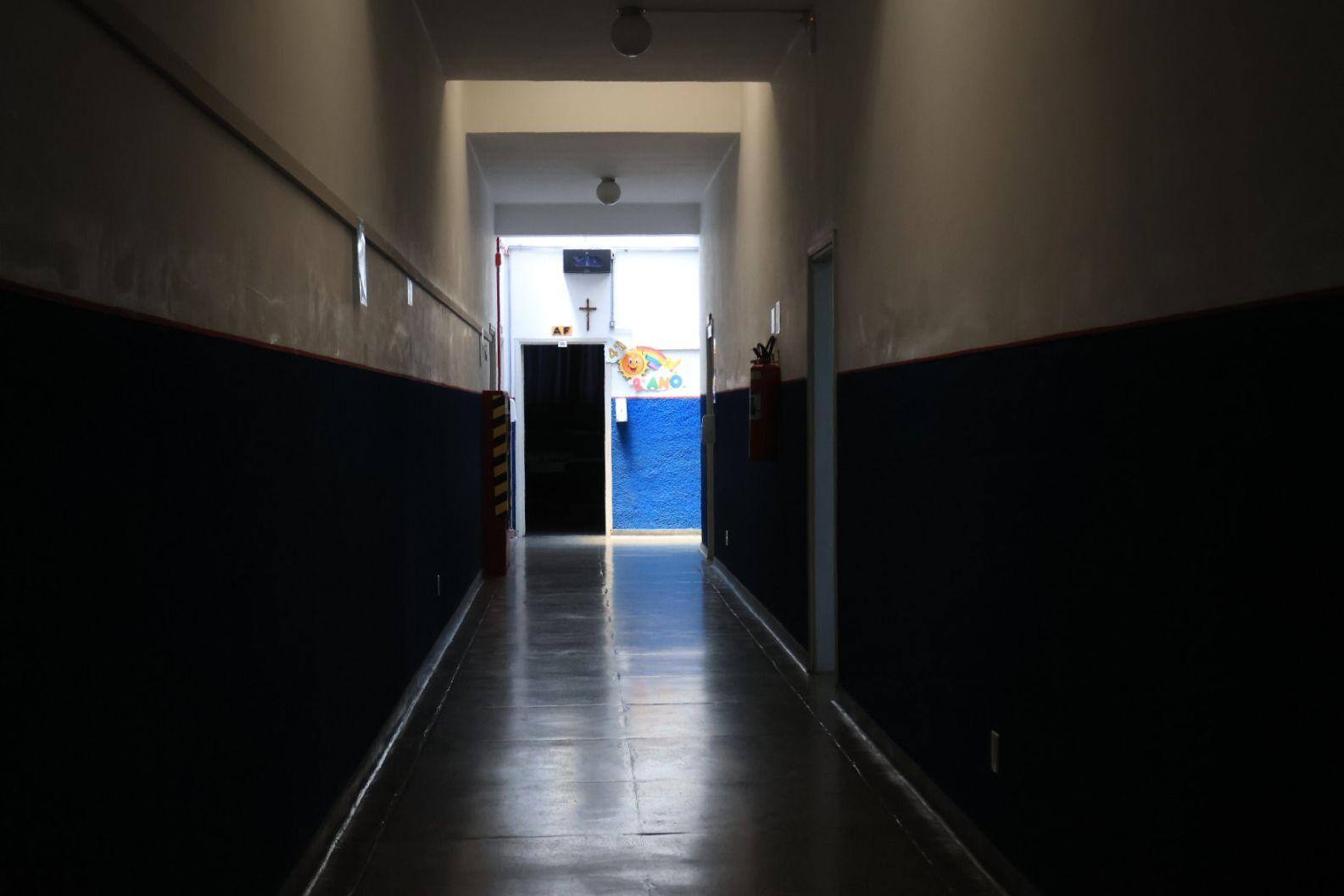 Foto de escola onde onde ataque aconteceu