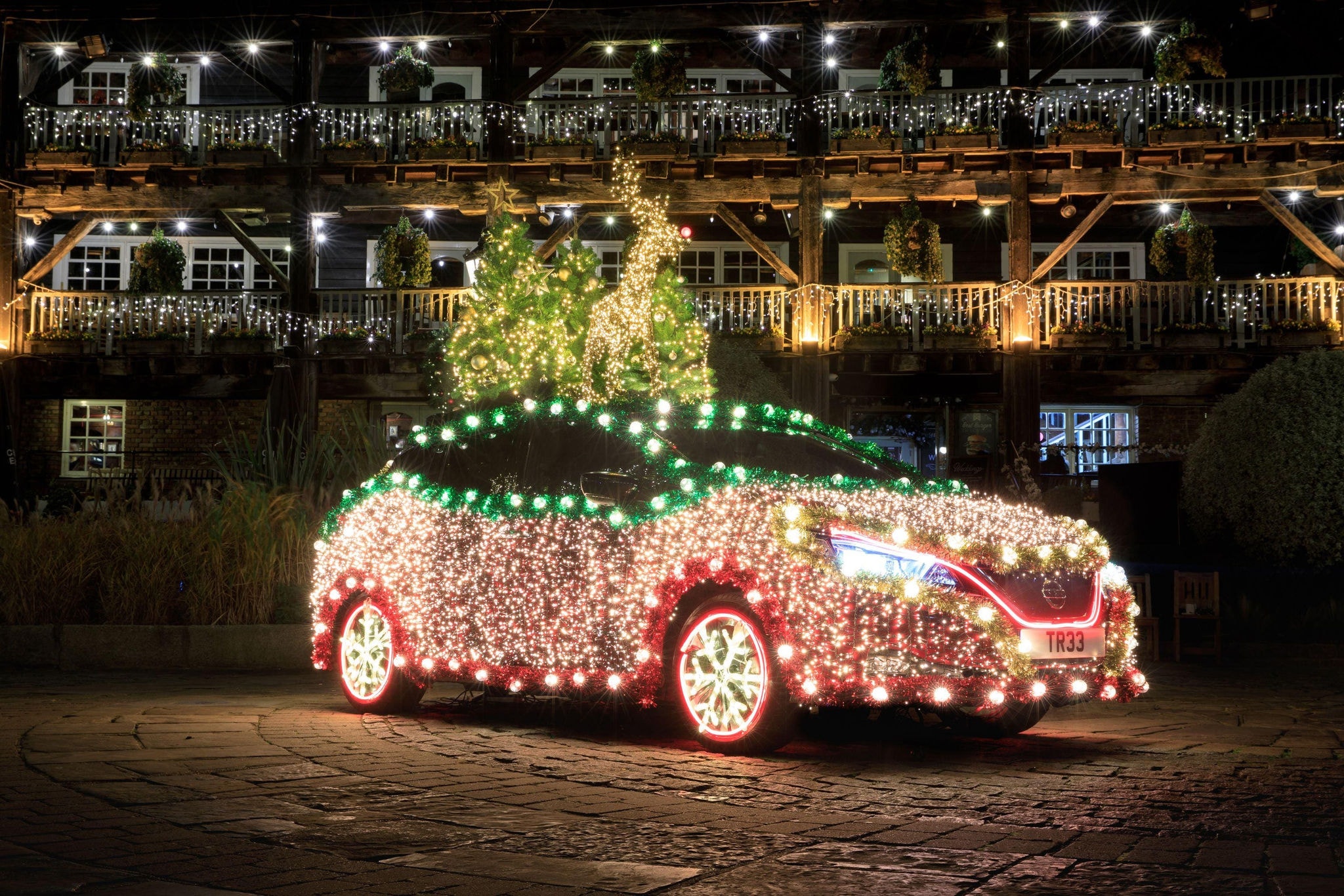 leaf_christmastreejpg