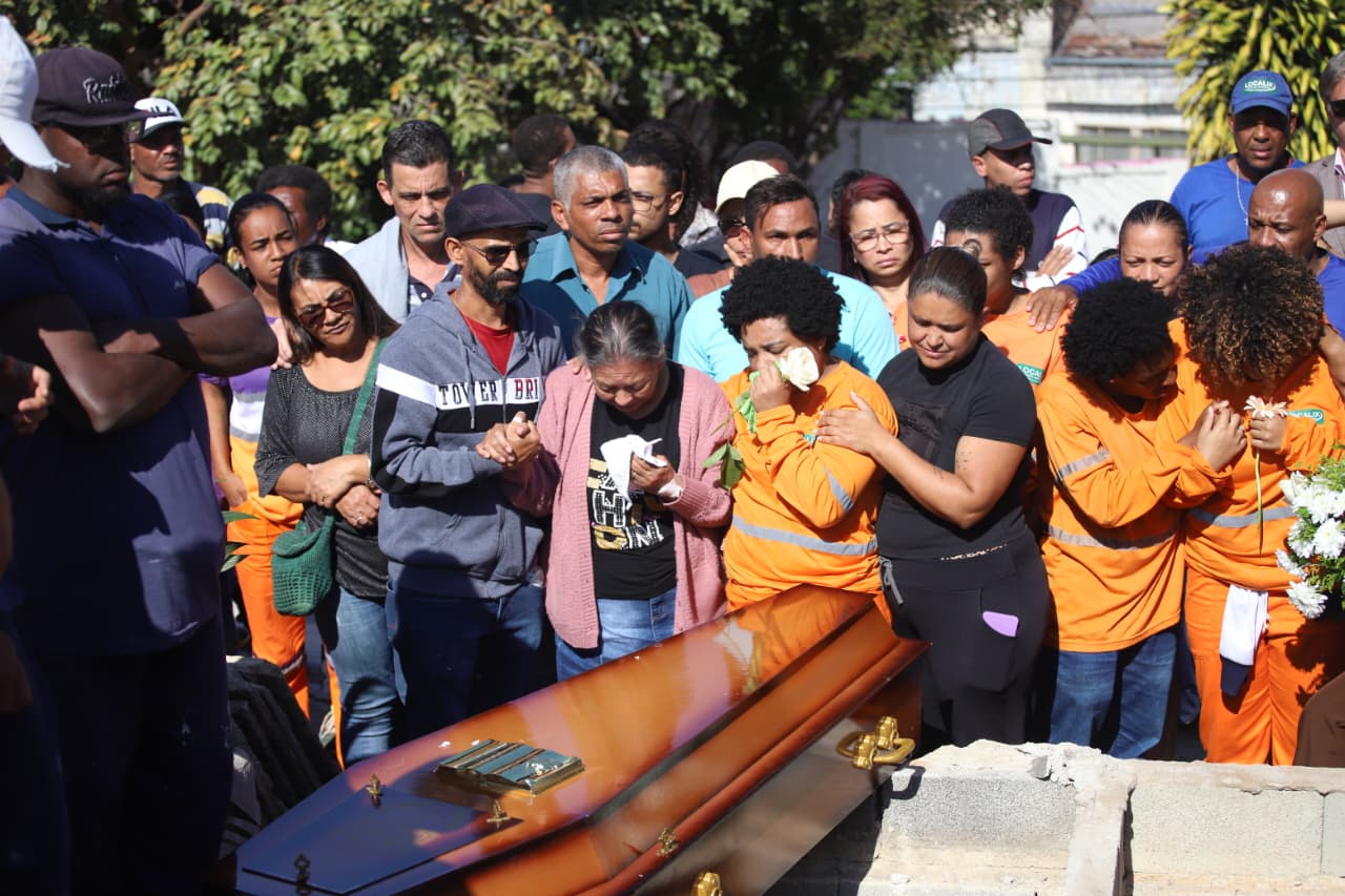 Laudemir foi seputaldo esta tarde sob forte comoção de familiares e amigos